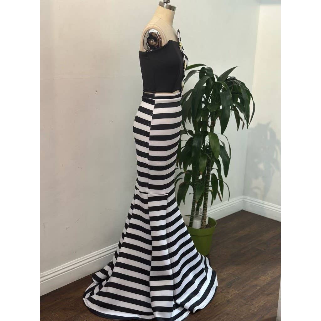STRIPE TOP AND MAXI SKIRT SET