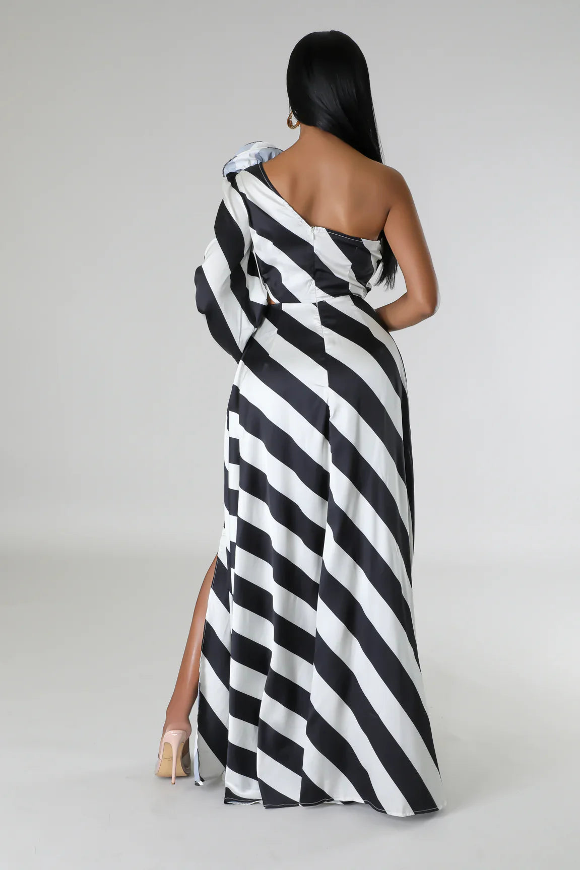 A Touch of Elegance Dress-Black