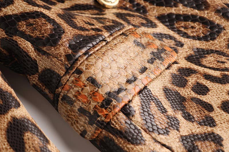 Elegant Leopard Blazer: Slim Cut