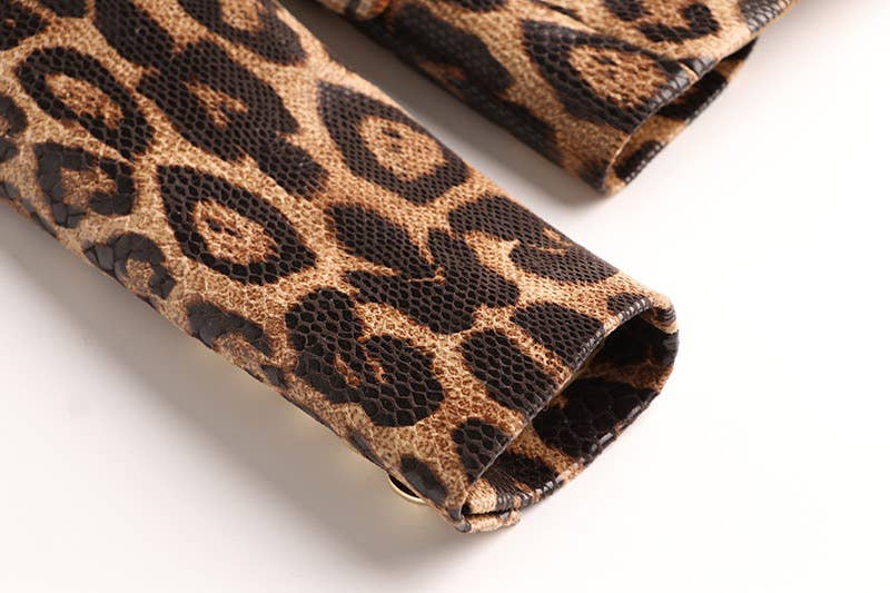 Elegant Leopard Blazer: Slim Cut