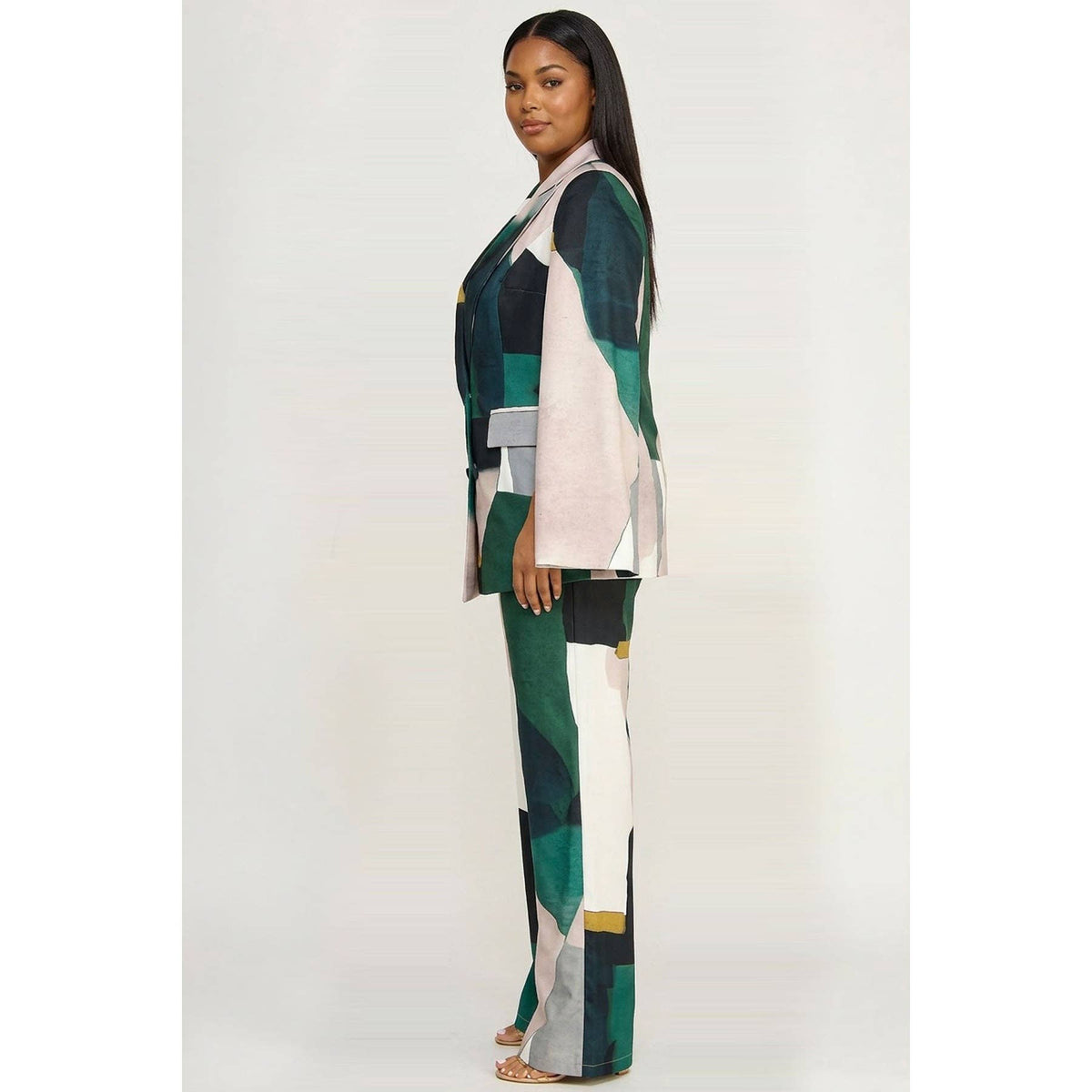 POWER FRAME CAPE SUIT SET