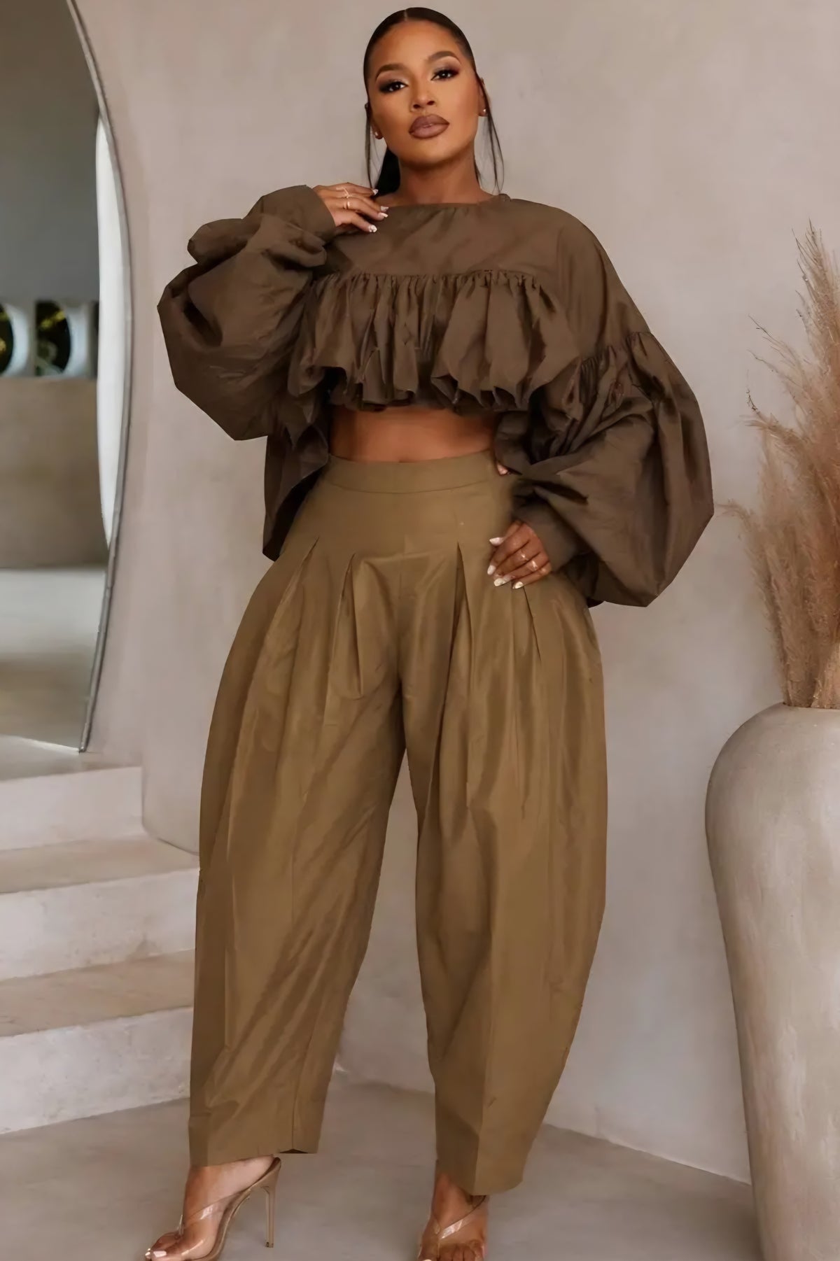 The Dramatic High-Low Ruffle Crop